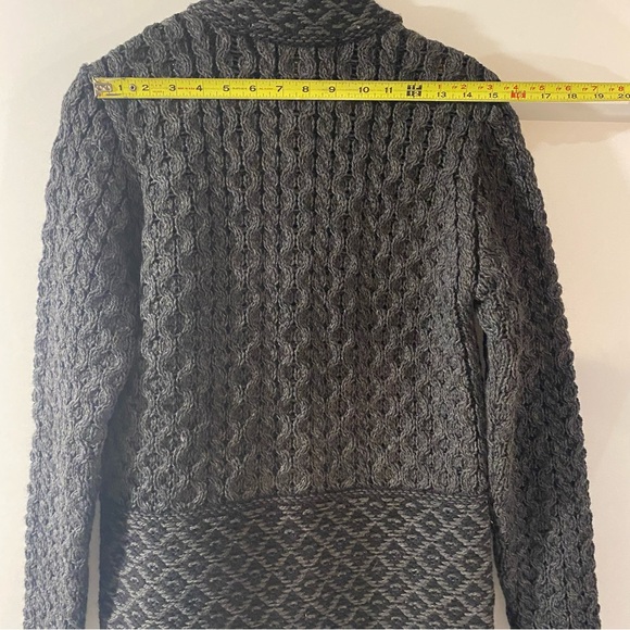 Aran Mor 100% Merino Wool Long Full Front Zippered Sweater Made in Ireland - Picture 6 of 7